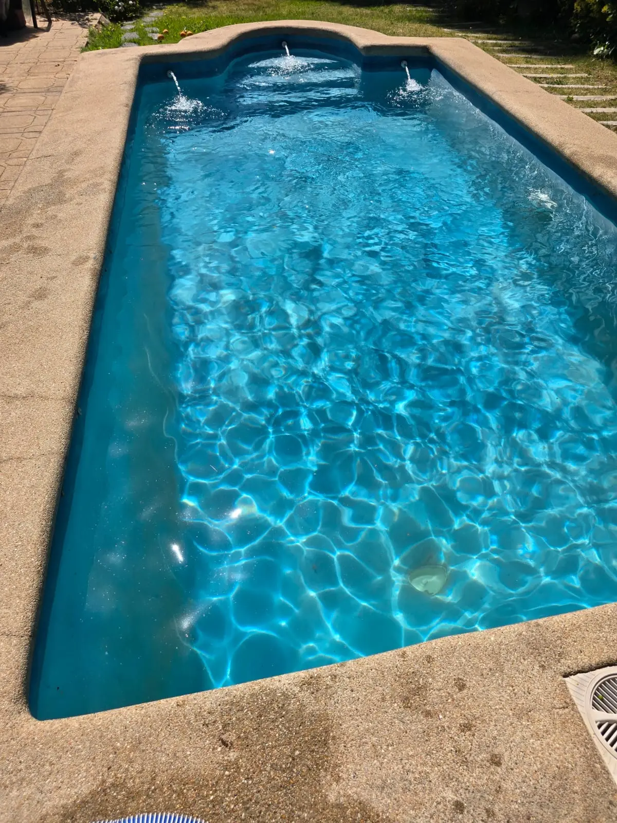 Piscina mantenida por RedPiscinas en Peñalolén