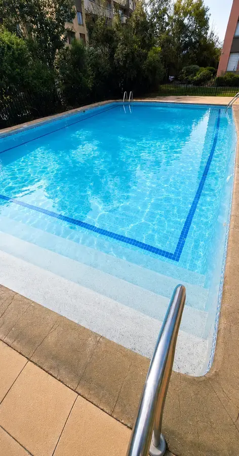 Piscina limpia después de la mantención